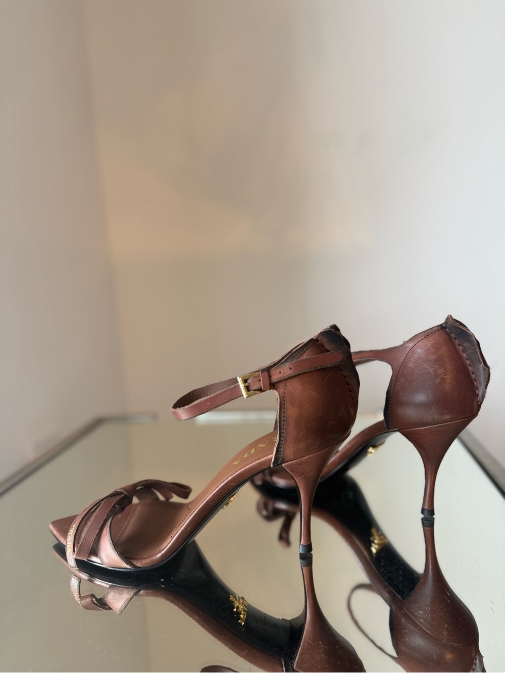 Prada 85mm Distressed Leather Bow Sandals $1,320 38 - Picture 14 of 15